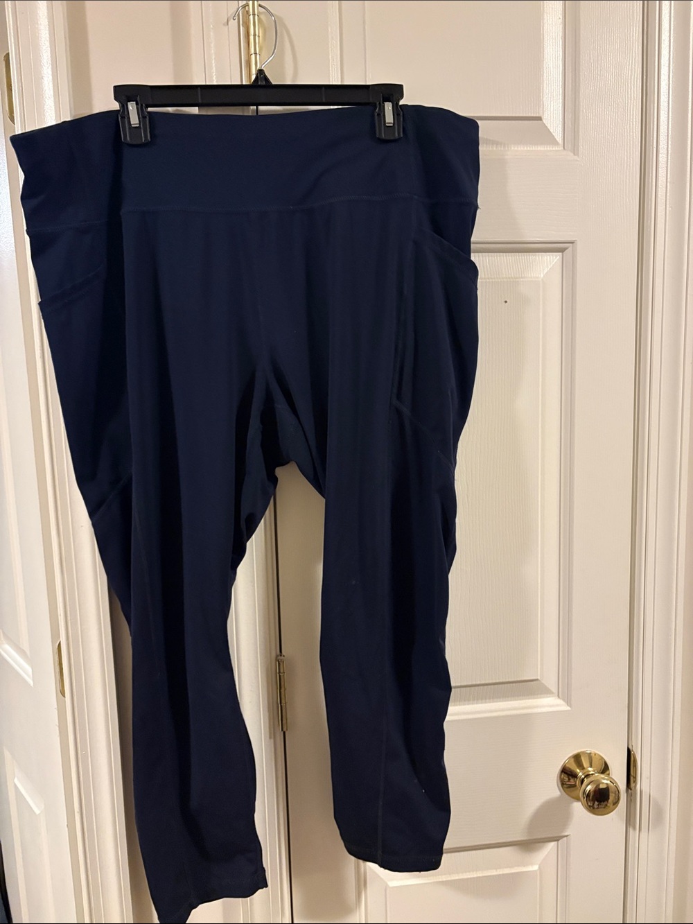 Yogalicious Navy Leggings with Side Pockets